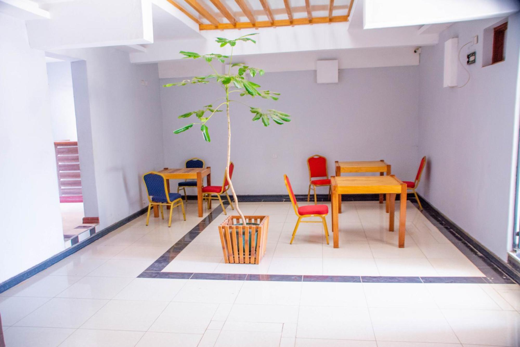 Lyzzy Premier Appartement